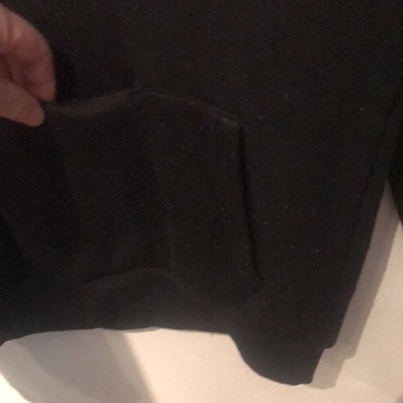 Super Stylin Swag Hoodie from Fila Black w/ Dark Blue Unique Zipper and Style 🔥 - Picture 5 of 9